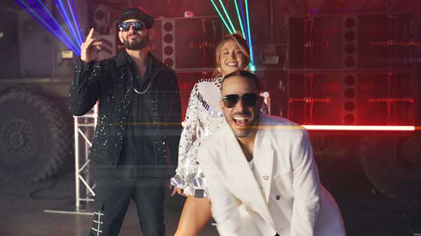 Red Hot Revolution Band Singing Top 40 Hits